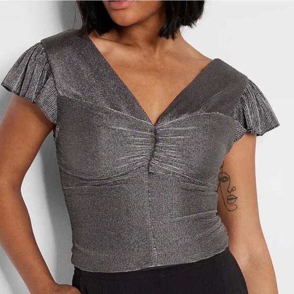 Express Metallic Pleated Crop Top M Flutter Sleeve V-Neck Party Blouse - Picture 1 of 6